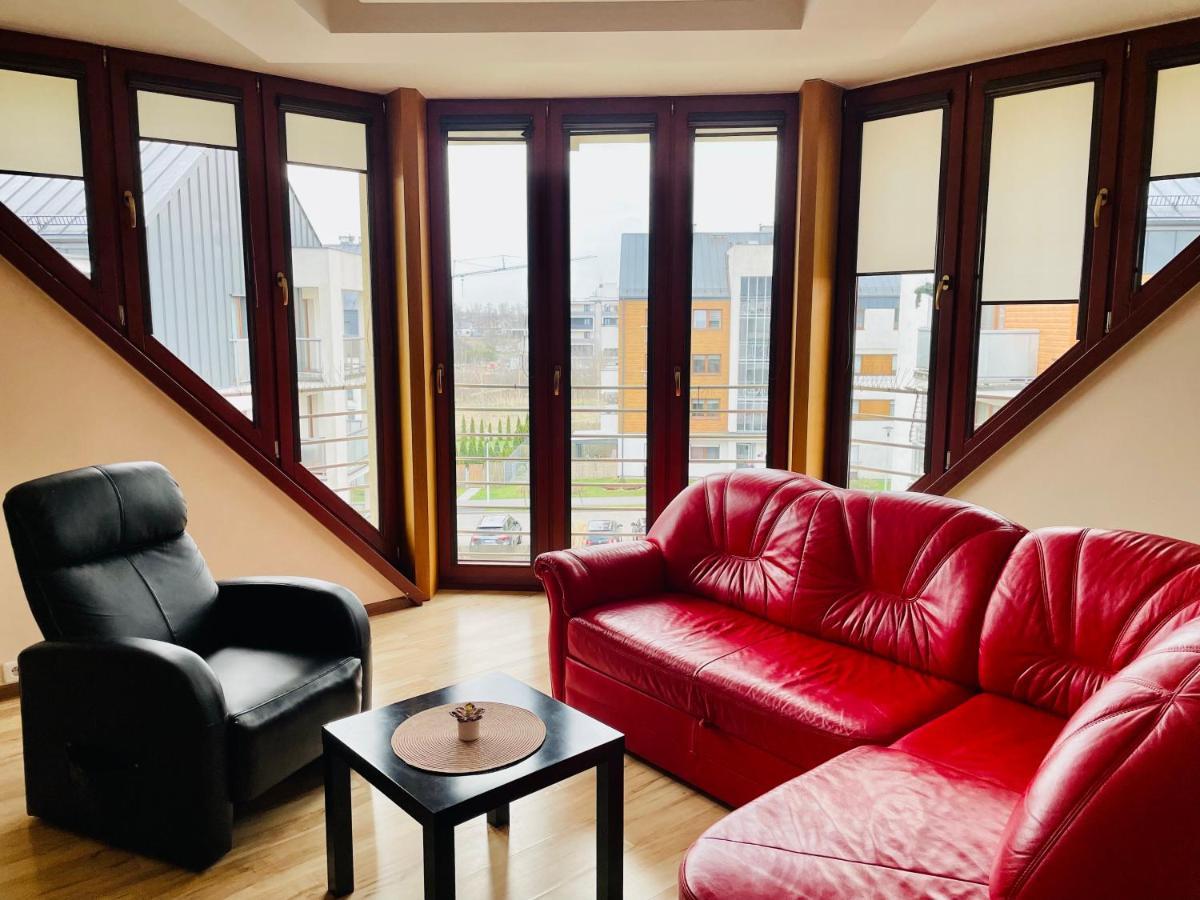 Apartament Sloneczny オストルフ・ビエルコポルスキ エクステリア 写真